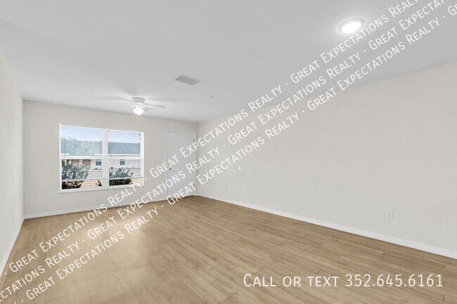 Foto del edificio - 15 Laurel Pass