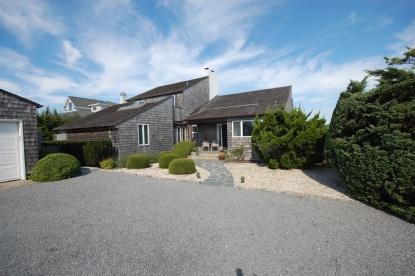 Building Photo - 105 Dune Rd