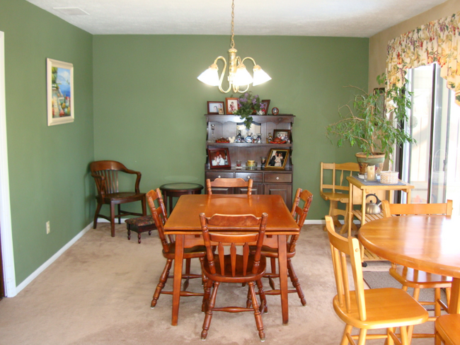 Building Photo - 41582 Bramble Ln