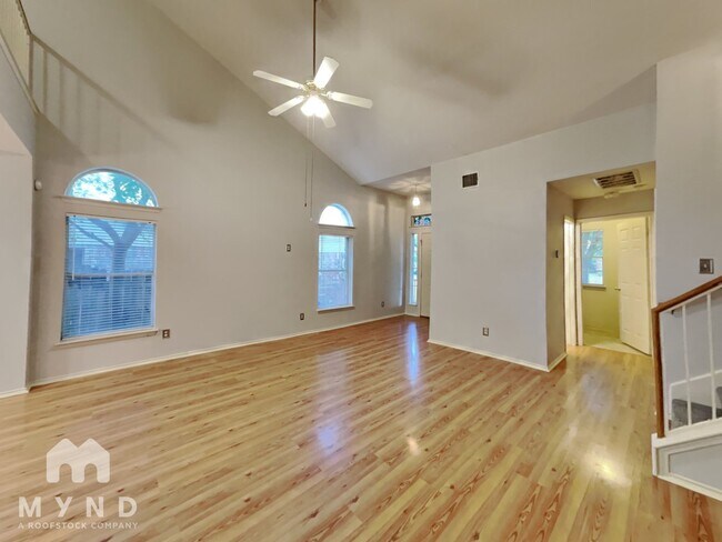 Foto del edificio - 15204 Donna Jane Loop