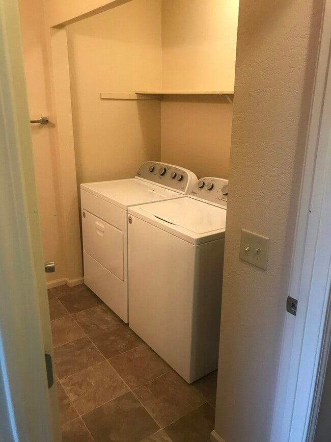 Building Photo - 15304 Limerick Pl