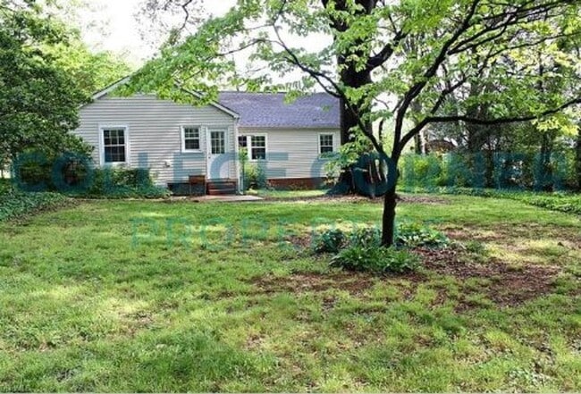 Building Photo - 1226 Brookwood Dr