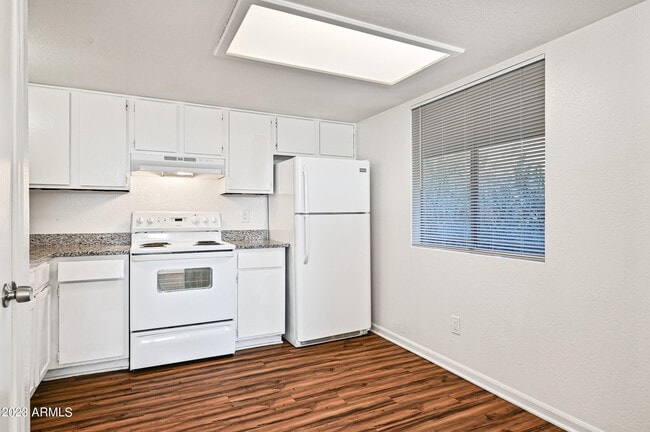 Foto del edificio - 436 W Clark St