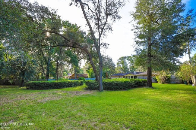 Building Photo - 4 br, 2 bath House - 573 Saratoga St