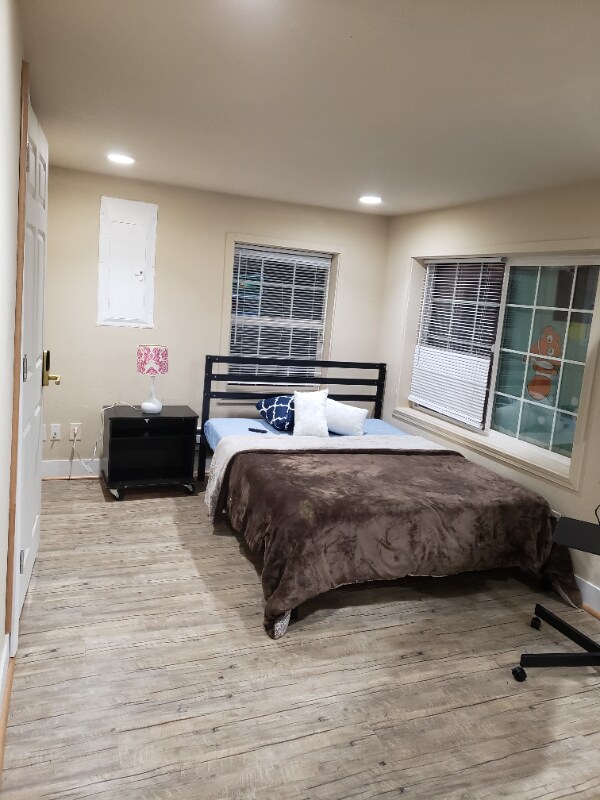 Foto principal - 20729 1st Ave S