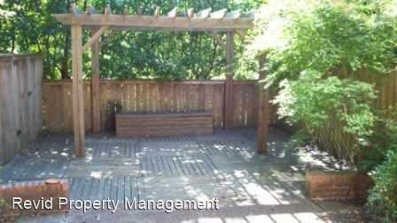 Building Photo - 2 br, 1.5 bath House - 200 Lenox Place