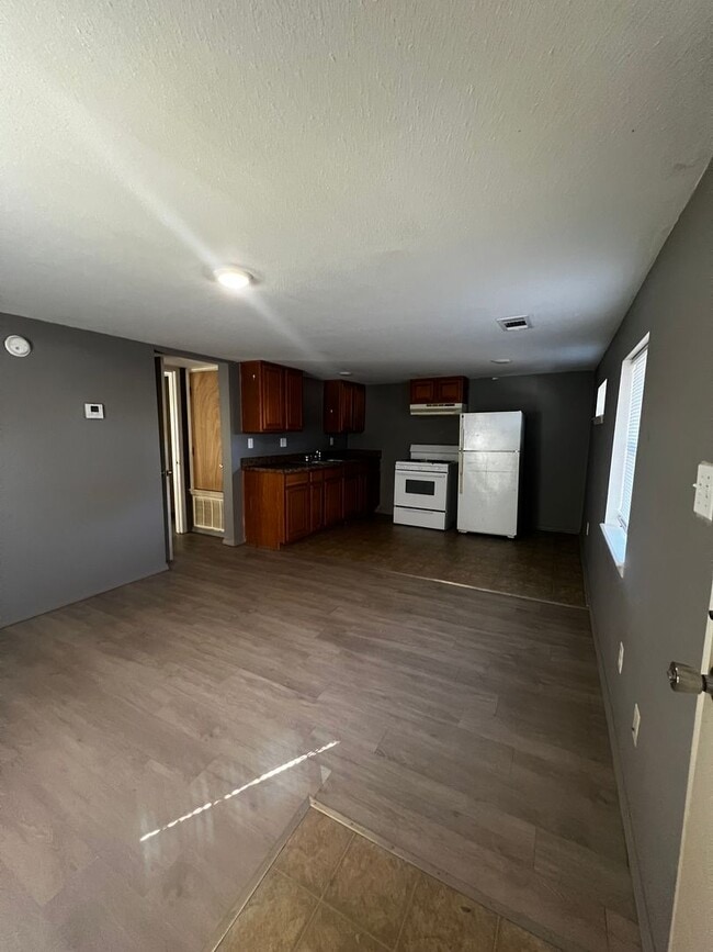 Building Photo - 3P- North 41st Street