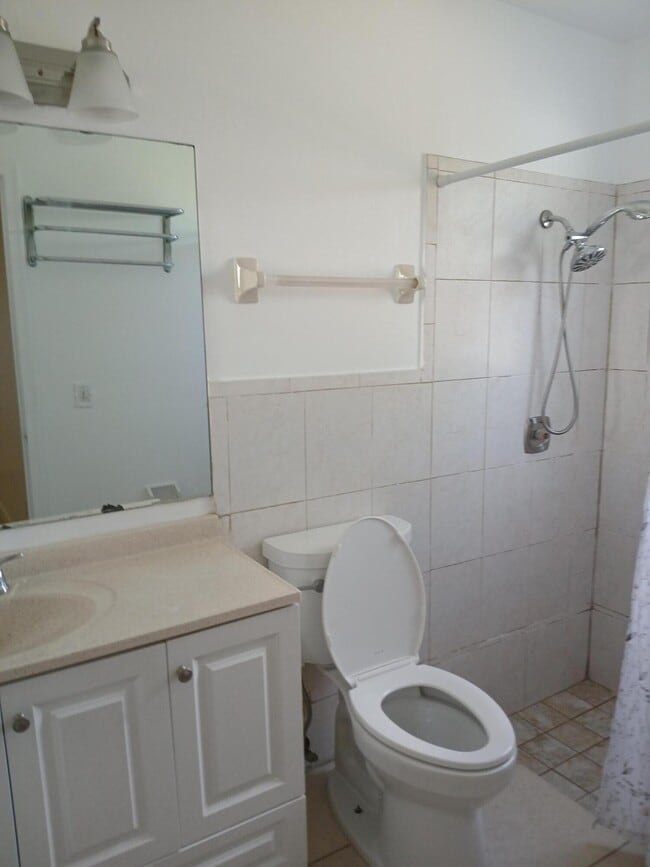 Building Photo - 8743 Sol Terrace