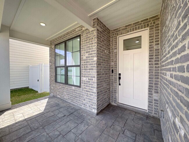 Building Photo - 1222 Sambar Lp