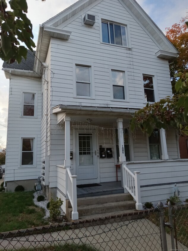 Foto principal - 109 S Cherry St