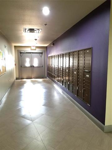 Foto del edificio - 1100 W Trinity Mills Rd