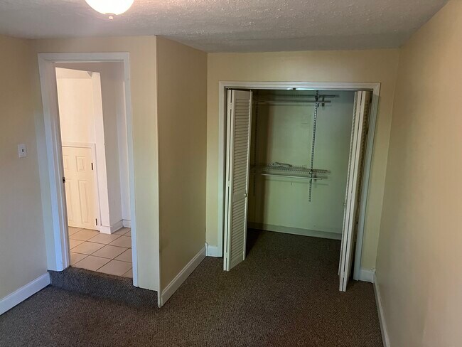 Foto del edificio - 2609 Forestdale Ave