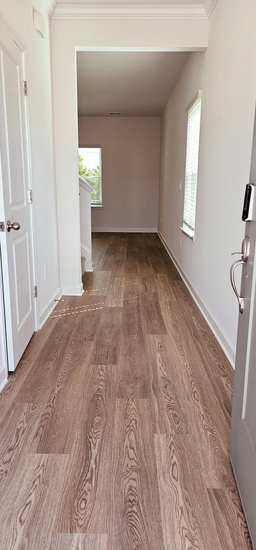 Foto del edificio - 3 Bed | 2.5 Bath | 2-Car Garage | Brand-New Waterside Home