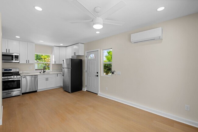 Foto del edificio - Brand New 1BR/1BA Home Near SDSU – Designer Kitchen, In-Unit Laundry, Private Patio, and Modern F...