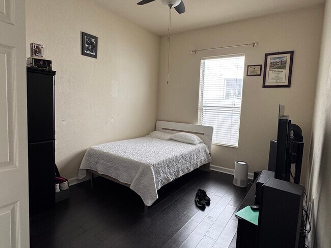 Foto del edificio - 9165 SW 170th Ave