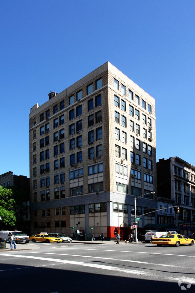 Building Photo - 575 Avenue of the Americas