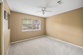 Building Photo - 422 Nursery Rd