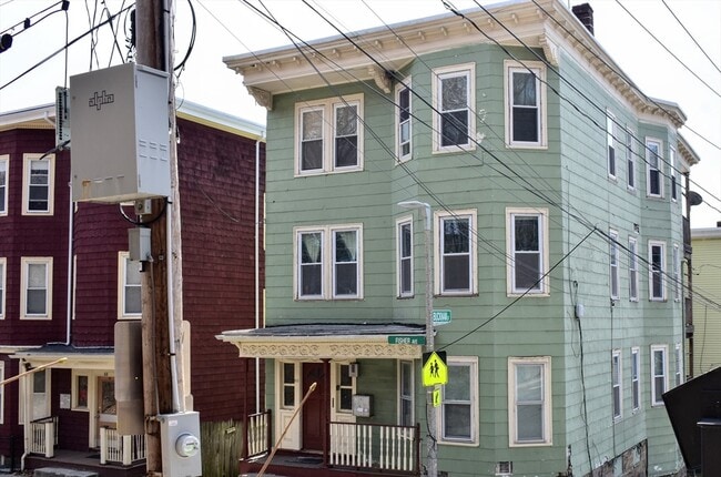 Building Photo - 90 Fisher Ave