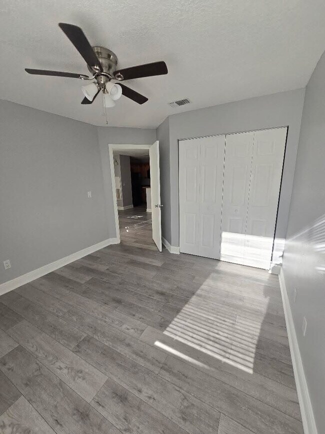 Foto del edificio - 715 Sugar Bay Way