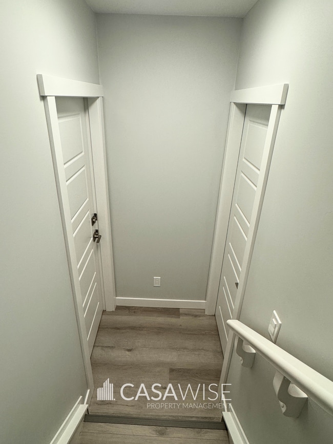 Photo du bâtiment - 8023 Cedric Mah Rd