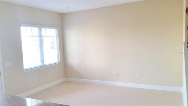 Building Photo - 13741 Benavente Ave