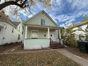 Building Photo - 1621 Court St