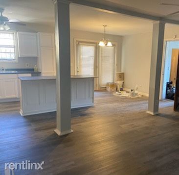 Building Photo - 3 br, 1.5 bath House - 16 Blossom Dr