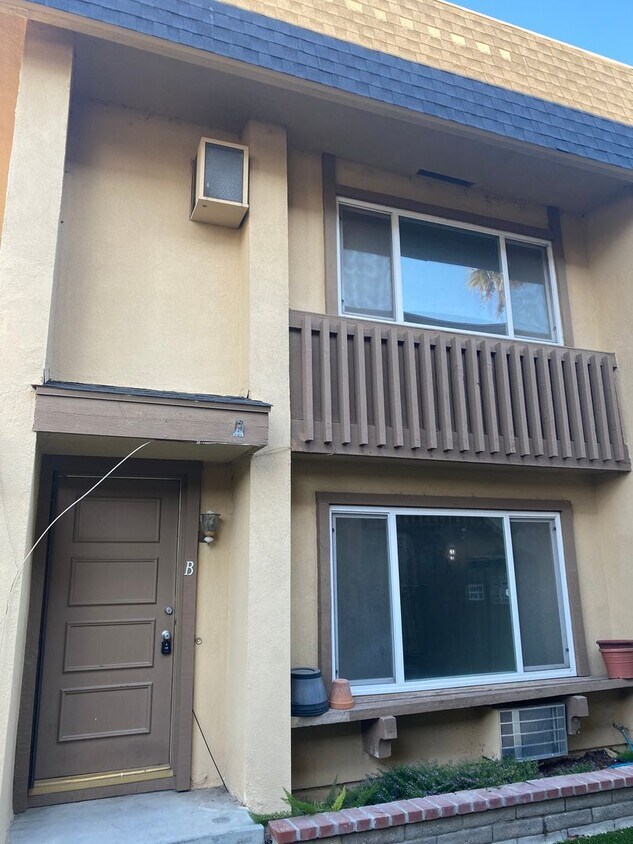 Primary Photo - 2680 Phipps Avenue