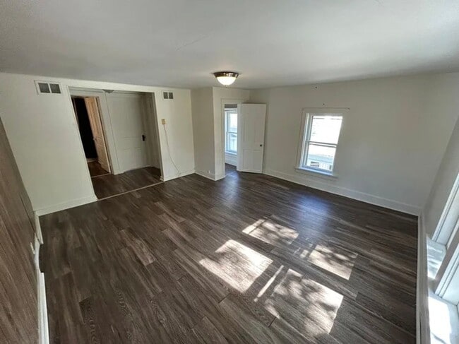 Building Photo - 306 Humboldt Ave