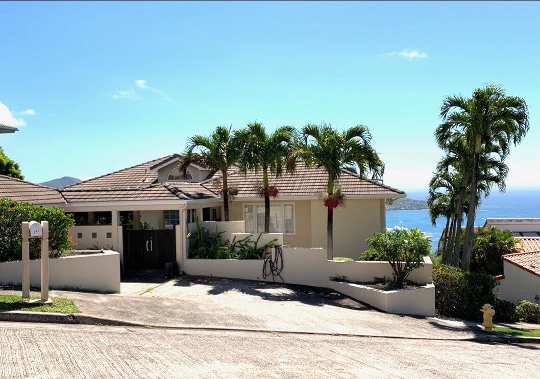 Primary Photo - 747-747 Kaulana Pl