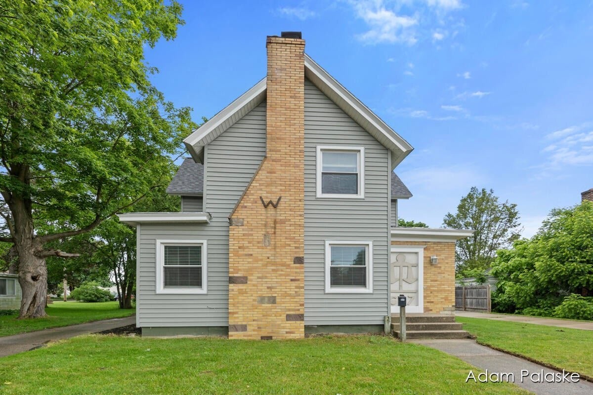 Primary Photo - 617 West Main Street, Lowell, MI 49331 - 3...