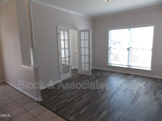 Building Photo - 2108 Frissell Ave