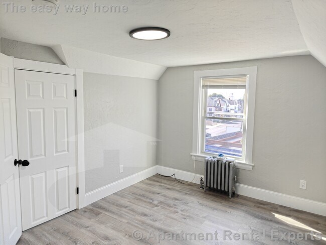 Building Photo - 108 Highland Ave