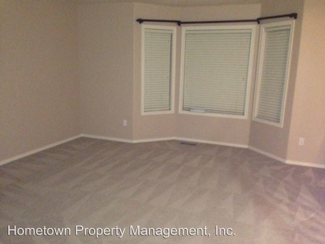 Building Photo - 3 br, 3.5 bath House - 8532 Sweetbrier Lp SE