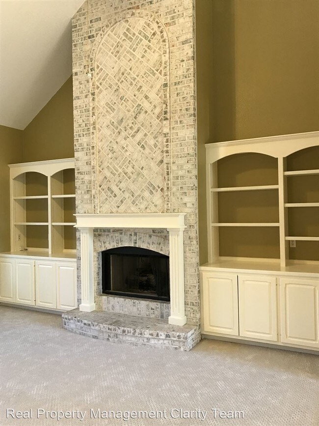 Building Photo - 8428 Willow Glen Ct