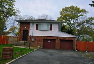 Building Photo - 1334 Connetquot Ave