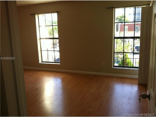 Foto del edificio - 13508 NE 24th Pl