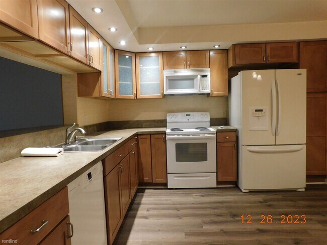 Building Photo - 3 br, 2.5 bath Townhome - 4702 Woodglen Ct