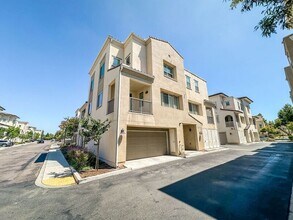 Building Photo - 1250 Paseo Sea Grass