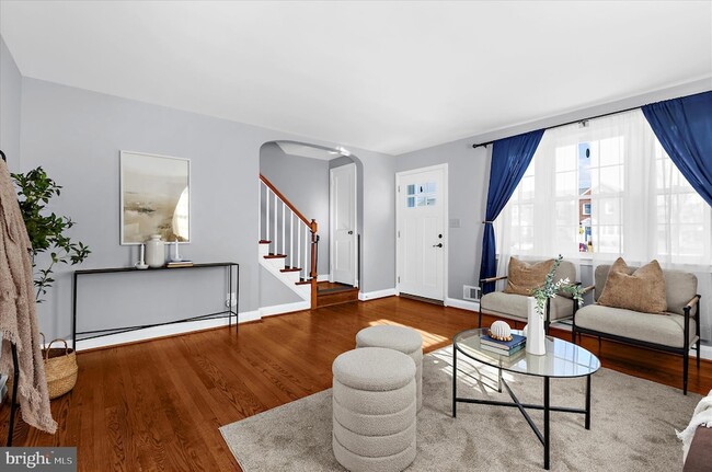 Foto del edificio - 312 Small Ct