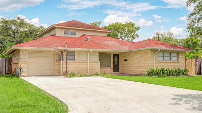 Foto del edificio - 5902 Hornwood Dr