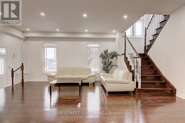 Photo du bâtiment - 201 Bilbrough St