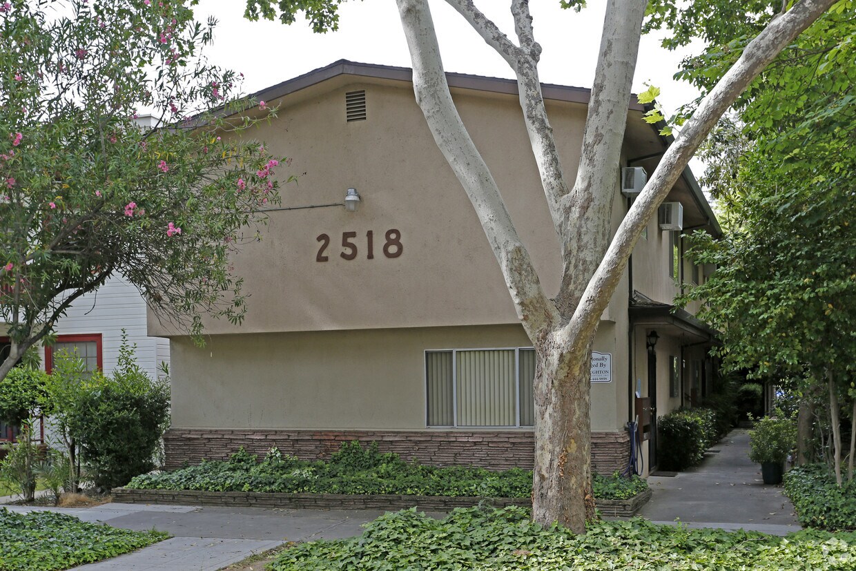 Primary Photo - 2518 G St