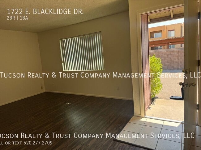 Building Photo - 1722 E Blacklidge Dr