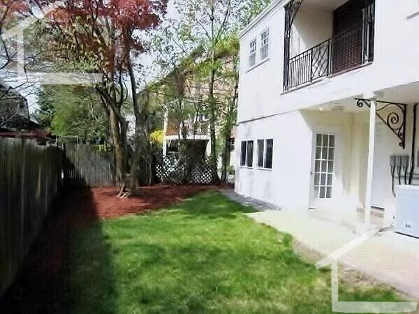 Foto del edificio - 52 Rawson Rd