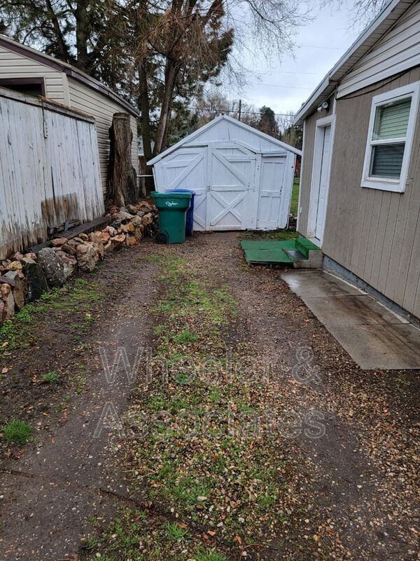 Foto del edificio - 1071 Sullivan Dr