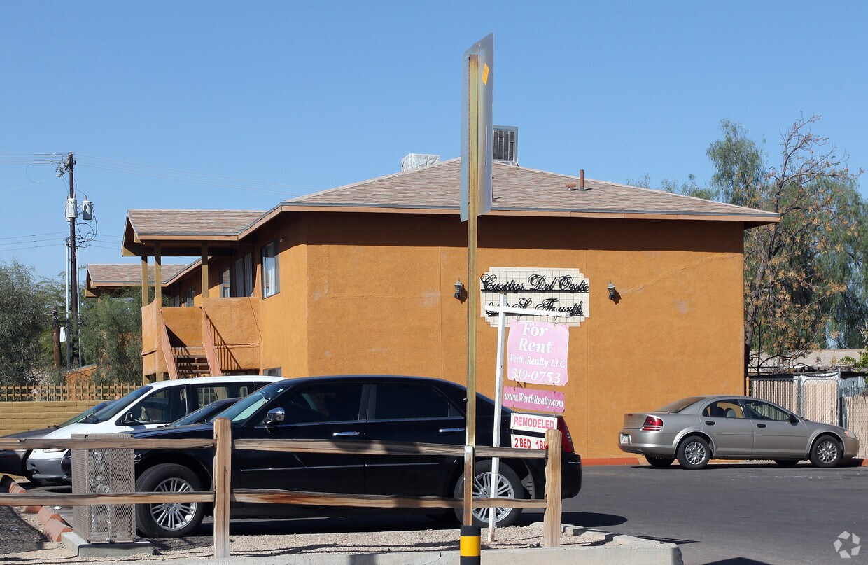 Building Photo - 916 S 4th Ave