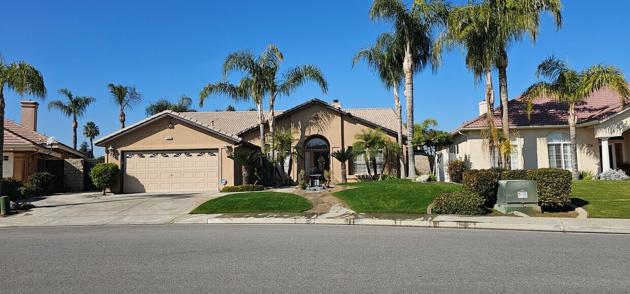 5305 Headlands Dr, Bakersfield, CA 93312 House Rental in Bakersfield, CA