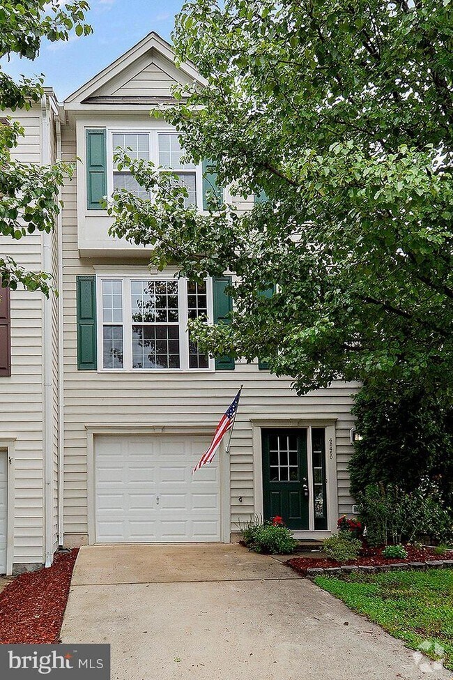 Overland Park At Broadlands Apartments under 2,500 Ashburn, VA 1