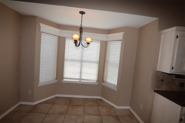 Foto del edificio - 5680 Brett Ln